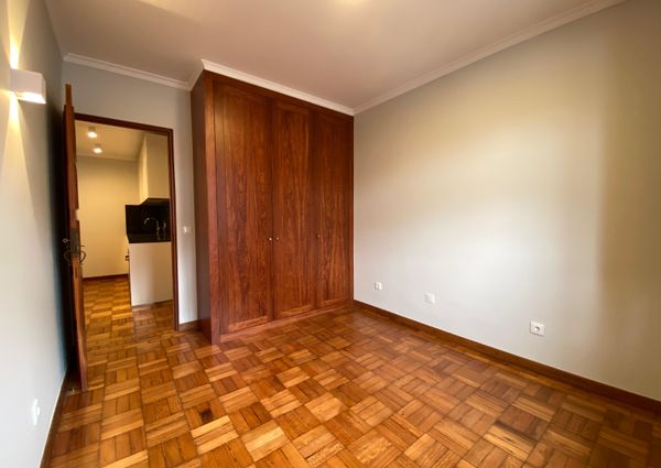 Fantástico Apartamento T1 para Arrendamento sobre o Douro