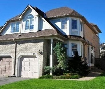 For Lease - 92 Bridlepath Street, Richmond Hill, Ontario - Photo 3