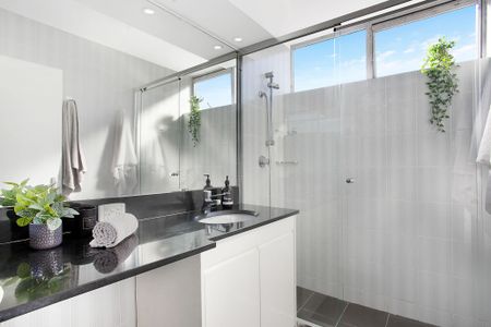 Spacious and Convenient Living in Cosmopolitan Address - Photo 5