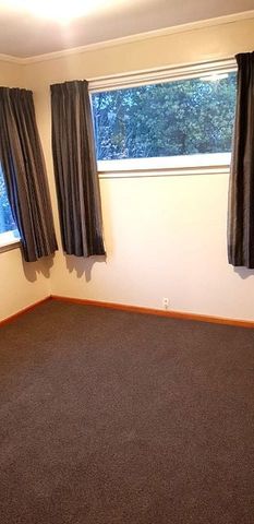 Sunny Private 3 Bdrm Brick Home - Elmsdale Terrace - Photo 5