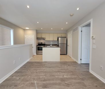 For Lease - 2740 Donald Cousens Parkway Unit# Coach, Markham, Ontario - Photo 2