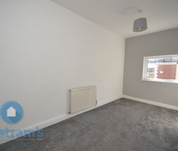 3 bed Mid Terraced House for Rent - Photo 4