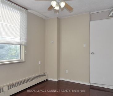 #407 - 5 Parkway Forest Drive – Toronto C15, Ontario - Photo 2