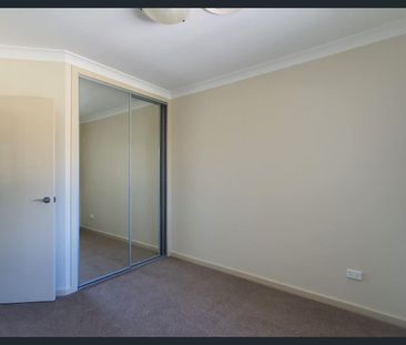 Spacious Four Bedroom Home! - Photo 5