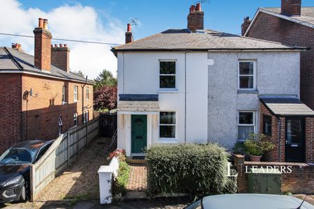3 bedroom semi-detached to rent Lavender Hill, Tonbridge - Photo 2