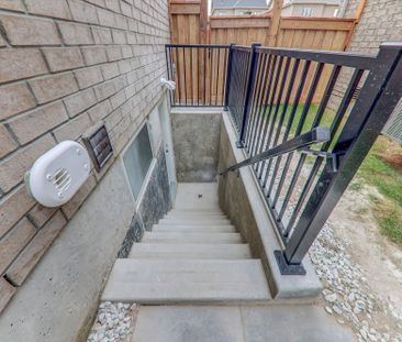 For Lease - 77 Mac Campbell Way Unit# Bsmt, Bradford West Gwillimbu... - Photo 3