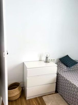 Plaça de Cisneros, Valencia, Valencian Community 46003 - Photo 1