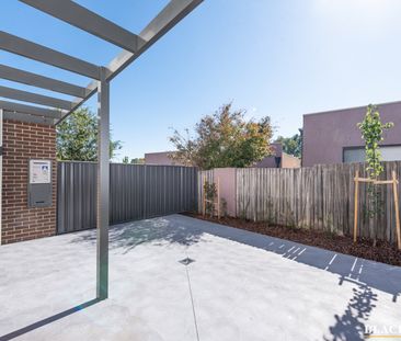 11/115 Mortimer Lewis Drive, Greenway ACT 2900 - Townhouse For Rent... - Photo 6