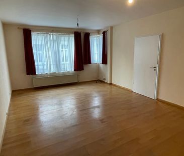 Appartement te huur - foto 1