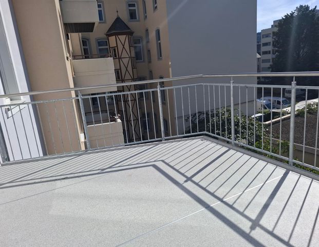 Petrusstraße - sanierte 2 ZKB Wohnung mit Terrasse am Rande der Innenstadt! - Photo 1