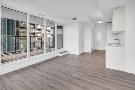 For Lease - 1 Quarrington Lane Unit# 919, Toronto, Ontario - Photo 5
