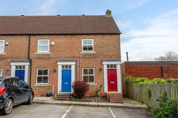 Albert Close, Acomb, York - Photo 1