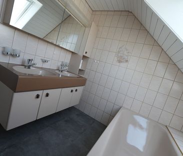 Rural 6.5-room single-family house of 170 m² - Photo 5