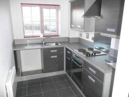 2 bedroom flat to rent - Photo 4