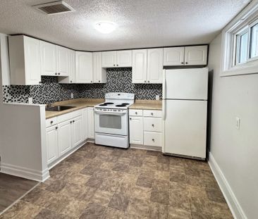 For Lease - 124 Berczy Street Unit# Lower, Barrie, Ontario - Photo 2