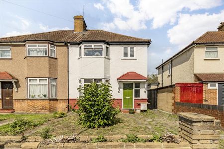 3 bedroom semi-detached house to rent - Photo 5