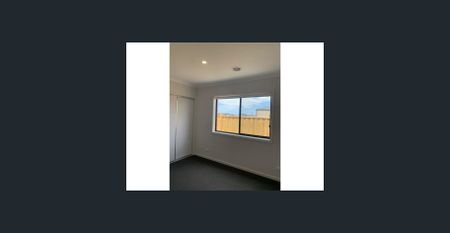 Beautiful Family Home! - Photo 5