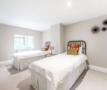 5 Bedroom House - The Hundred, Romsey - Photo 3