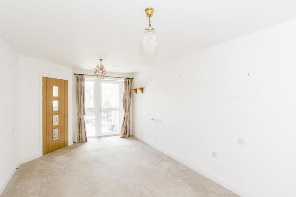 1 bedroom retirement property to rent - Photo 1