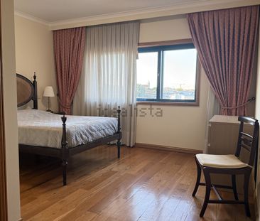 Apartamento em Coimbrões, Santa Marinha - Foto 2