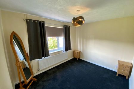 Wingfield Avenue - Photo 3