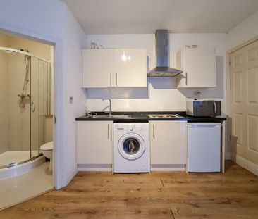Studio to rent - Photo 1
