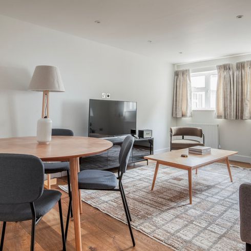 Edgware Rd - Photo 1