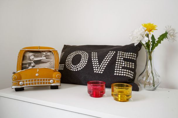 St. Margarets Avenue Room 4 - Photo 1