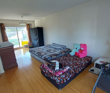 For Lease - 3677 Woodruff Crescent, Mississauga, Ontario - Photo 3