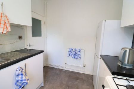 Room in a Shared Flat, Wedgwood House, SE11 - Photo 4