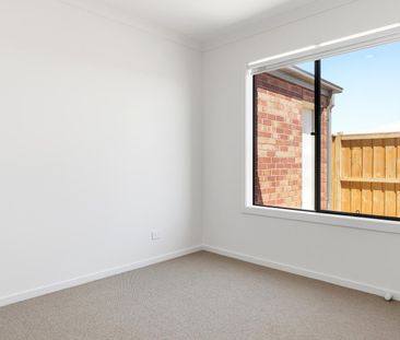 HOME FOR RENT IN THORNHILL PARK - Photo 4