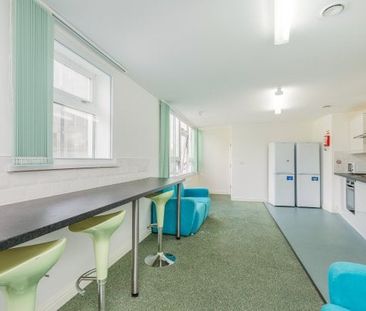 Guildhall Walk, Portsmouth - Photo 2