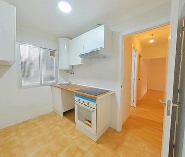 Piso de alquiler en Reyes Católicos - Photo 2