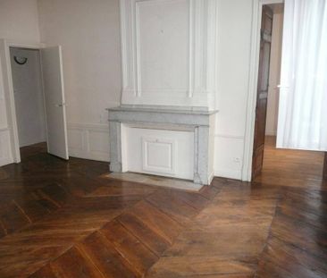 Location appartement t3 65 m² à Villefranche-de-Rouergue (12200) - Photo 1