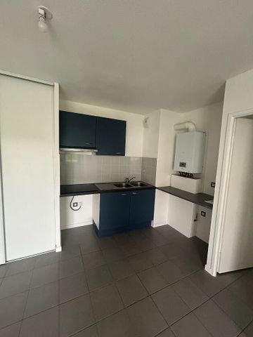 33450 MONTUSSAN - APPARTEMENT T3 AVEC BALCON ET PARKING - Photo 3