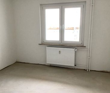 Wohn(t)raum: praktische 2,5-Zimmer-Wohnung mit Balkon in zentraler Lage - Photo 3