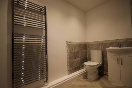 Kirkhall Lane - Photo 2