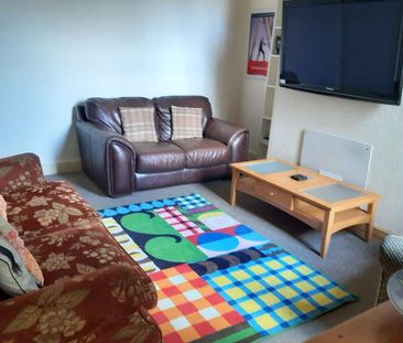 Student House at 7 Church Terrace, Stanwix, Carlisle CA3 9DQ - Photo 2