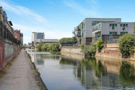 Seven Sea Gardens, Bow, E3 - Photo 2