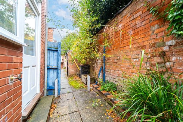 2 bedroom house to rent - Photo 1