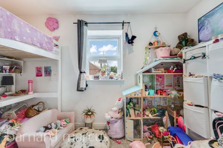 Gloucester Road - Photo 3