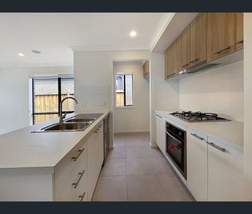 35 Batten Road, Charlemont, Vic 3217 - Photo 3