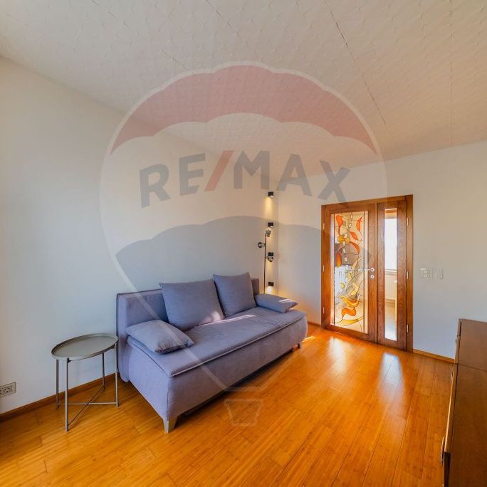Apartament luminos cu 2 camere de inchiriat Ultracentral,... - Fotografie 1