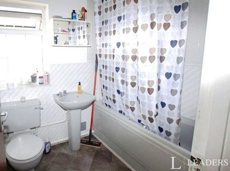 1 bedroom apartment to rent Red Lion Court, Bishops Stortford, CM23 - Photo 4