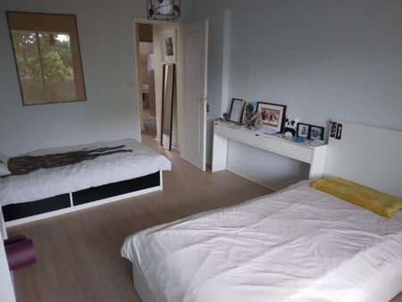 Location Appartement 3 pièces 84m² BORDEAUX 33200 - Photo 3