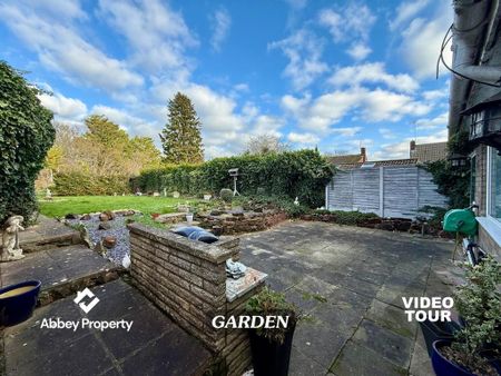 3 bedroom semi-detached bungalow to rent - Photo 3