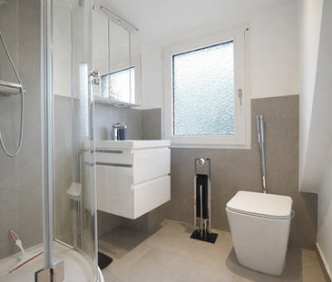 Helle ca. 100 m² große 3-Zimmer-Maisonettewohnung mit Einbauküche u... - Photo 3