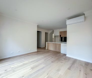 3/10 Gwynne Street, Mount Waverley - Photo 2