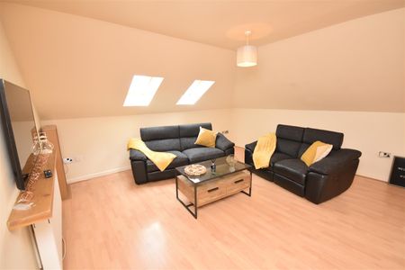 Riverside Court, Rock Ferry - Photo 2