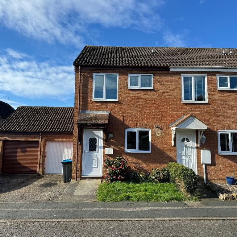 2 bedroom terraced house to rent - Photo 1